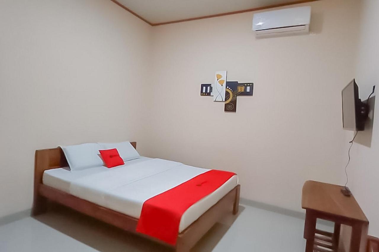 Reddoorz Syariah Near Tugu Lampu Gentur Cianjur Hotel Exterior foto